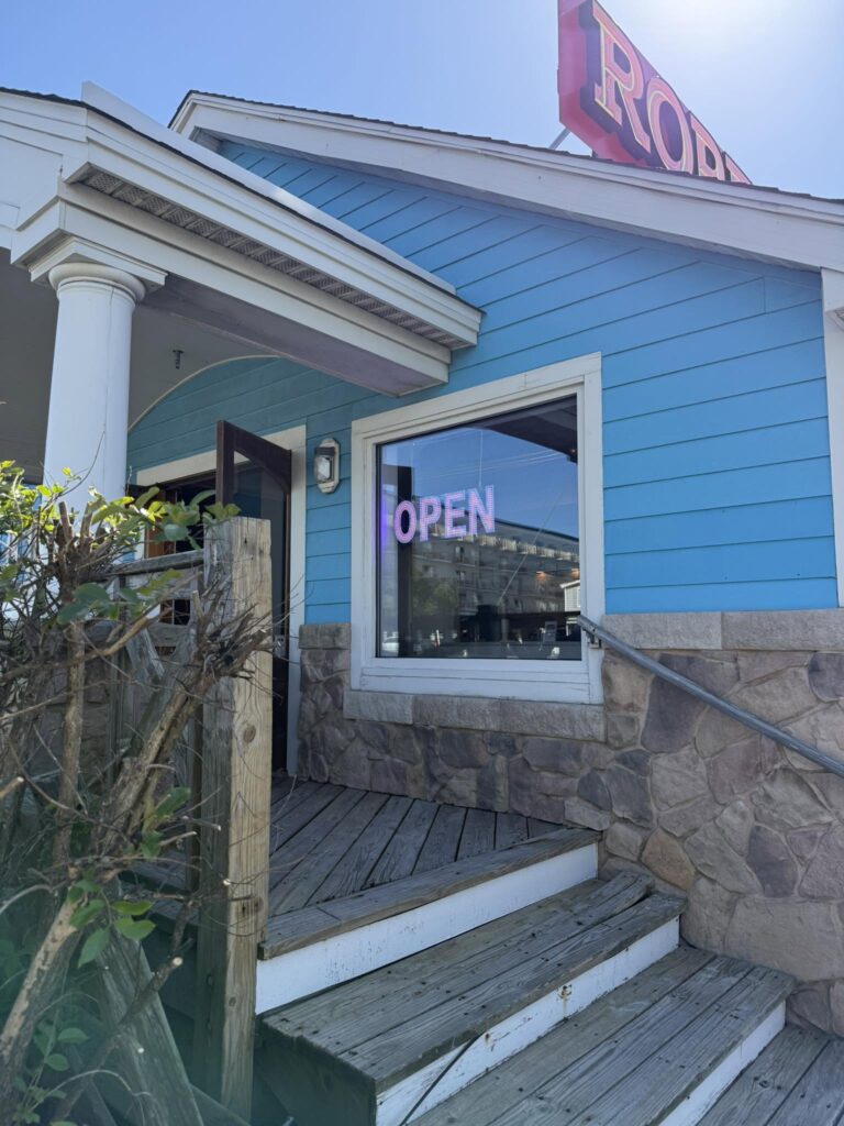 View of Ropewalk Grab and Go